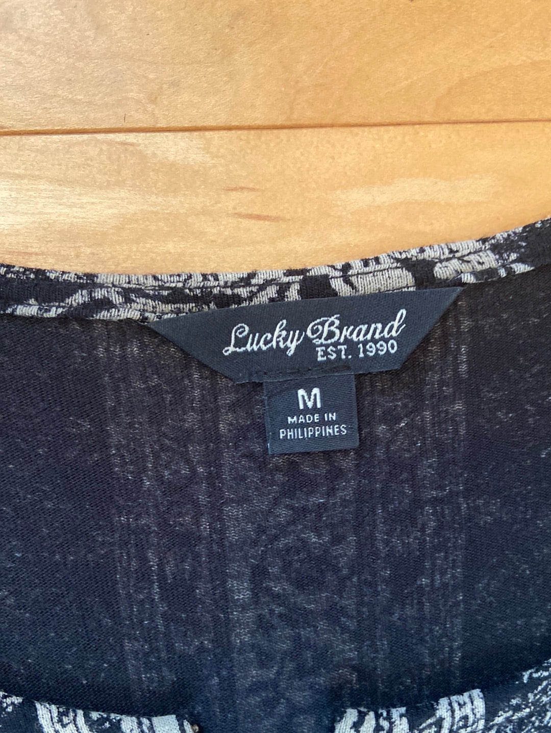 BEAUTIFUL BEIGE AND BLACK Lucky Brand Size M