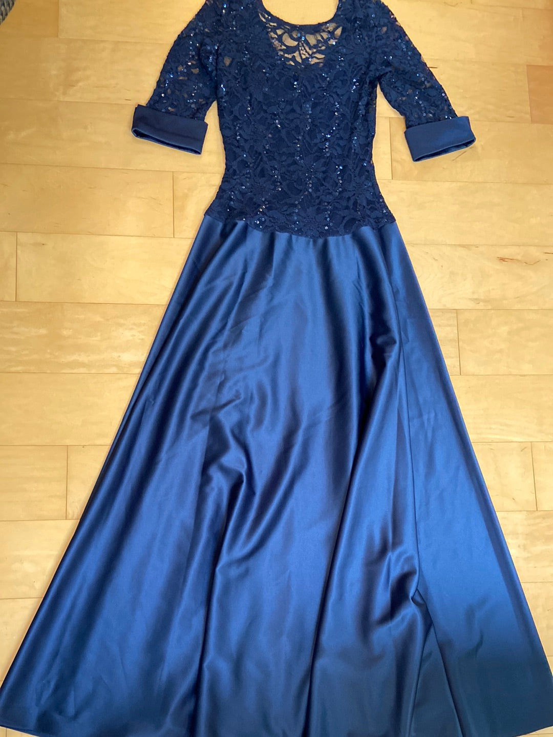 BLUE BEAUTY J S Collections Size 6