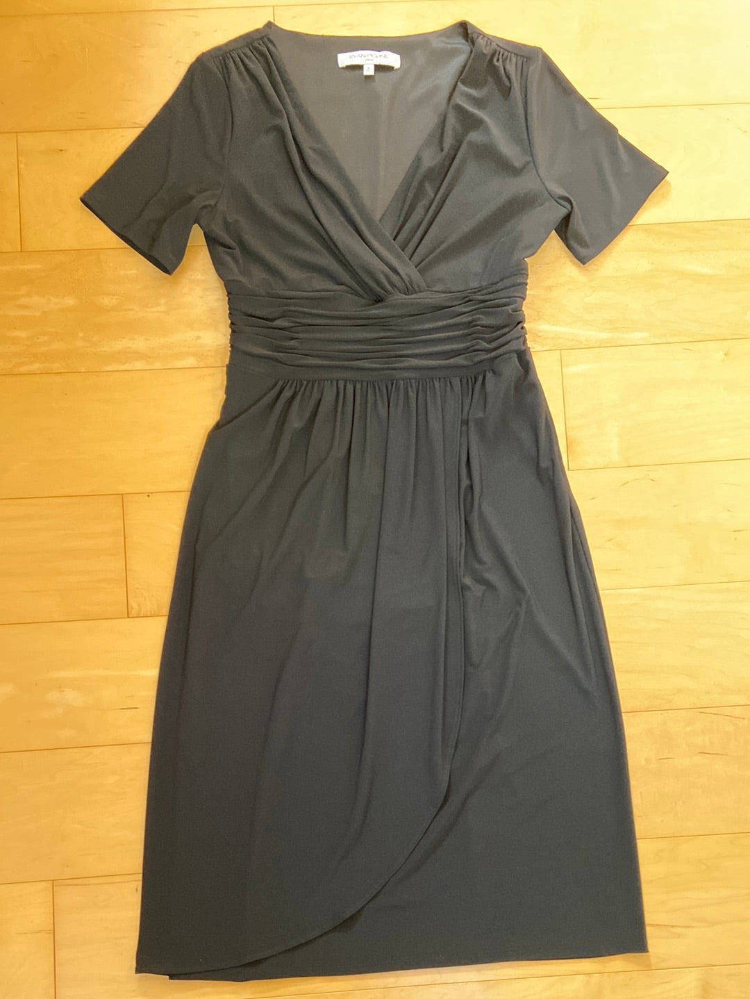 BLACK BEAUTY Evan Picone Black Dress Size 8